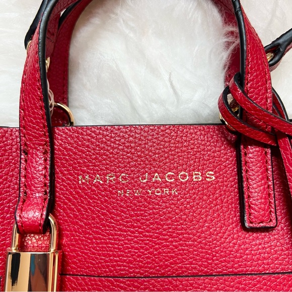 New! MARC JACOBS Micro Grind Leather Tote Bag in Savvy Cherry Red - Picture 6 of 11